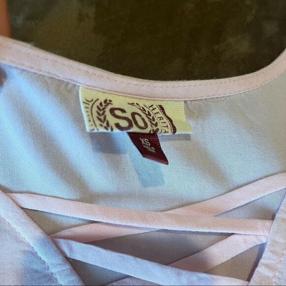 Light Pink Peasant Blouse Junior’s XS - Picture 4 of 4